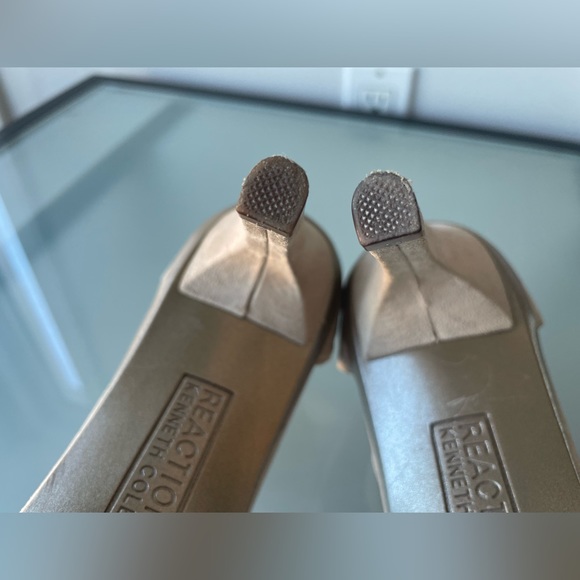 Kenneth Cole Reaction Pink Blush Suede High Heels - Picture 8 of 9